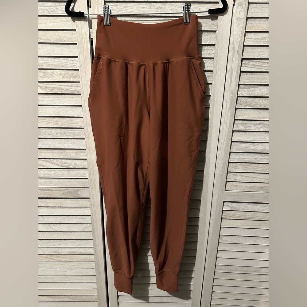 Old Navy Women's Cinnamon Track Pants